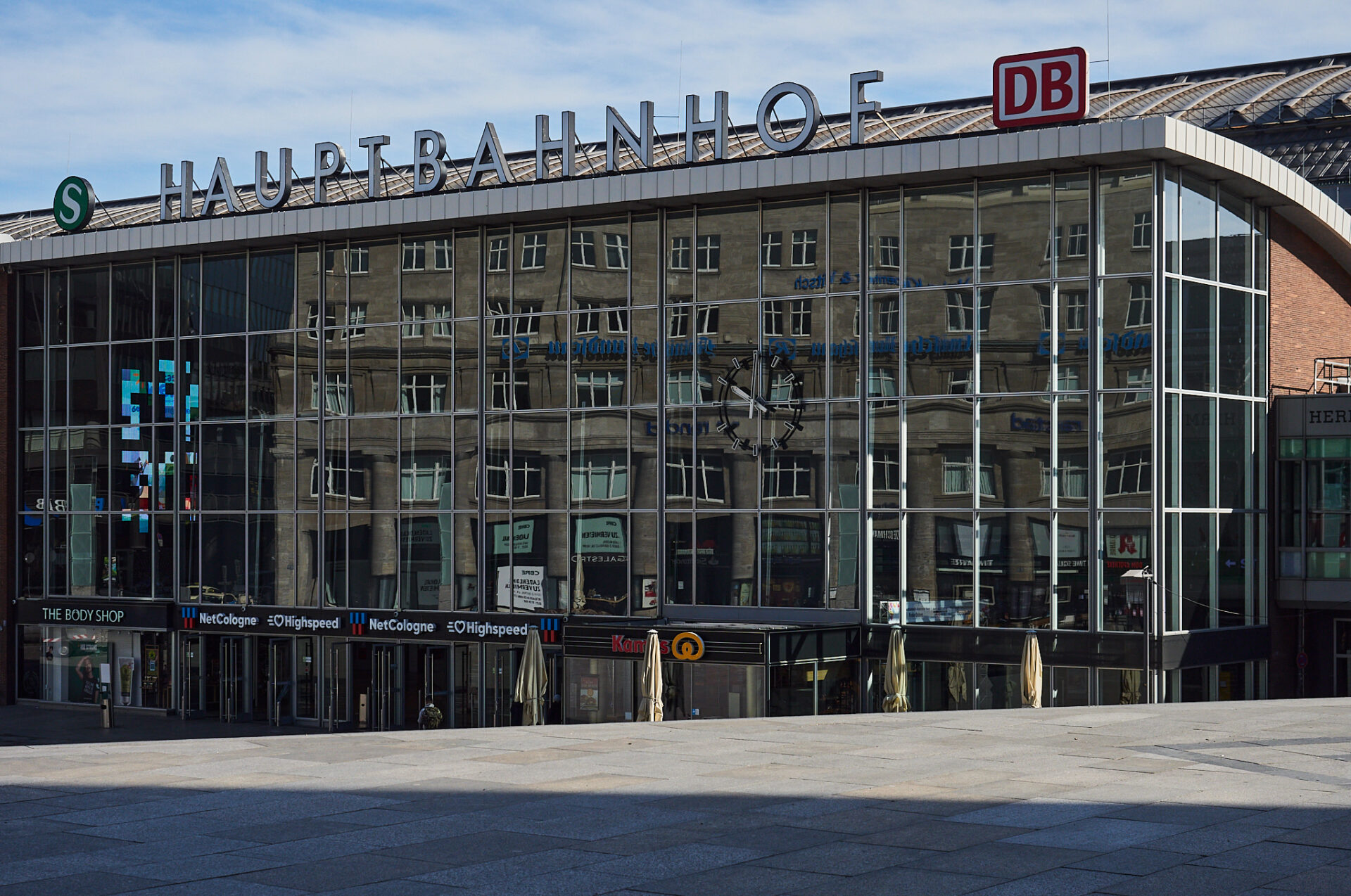 Eingangshalle des Kölner Hauptbahnhofs
